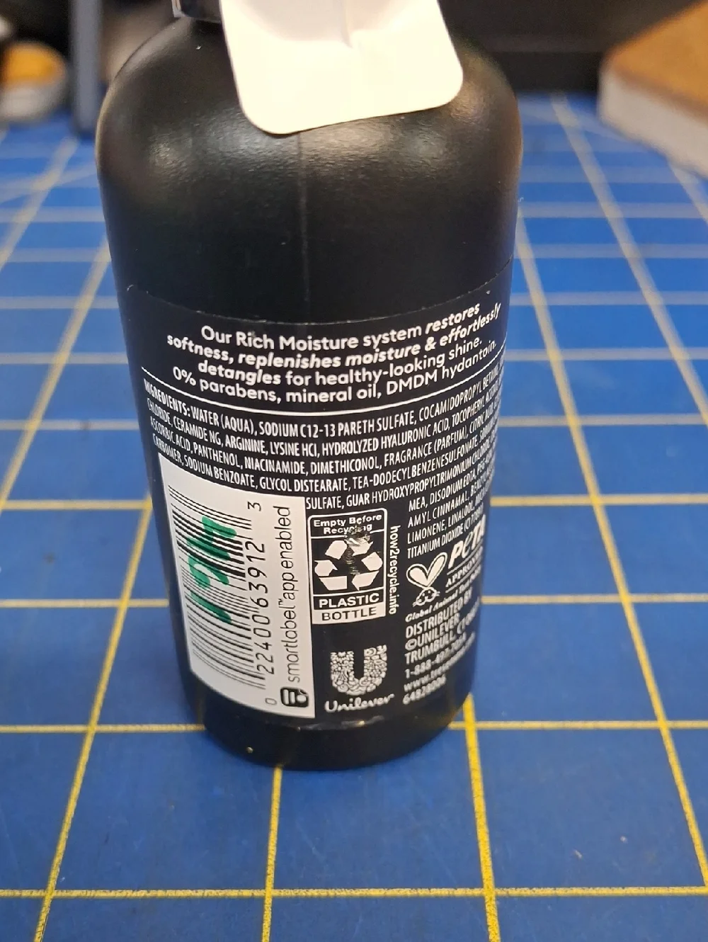 Tresemme Rich Moisture Shampoo - 85ml New